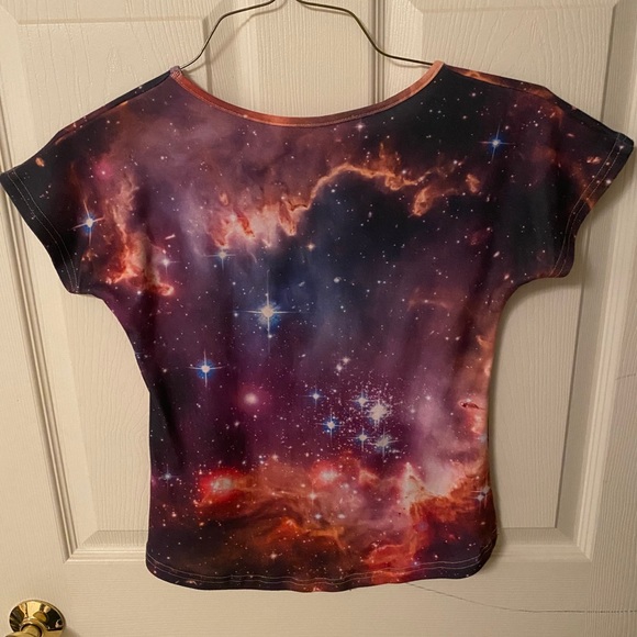 Galaxy High-Low Crop Top - Picture 2 of 3